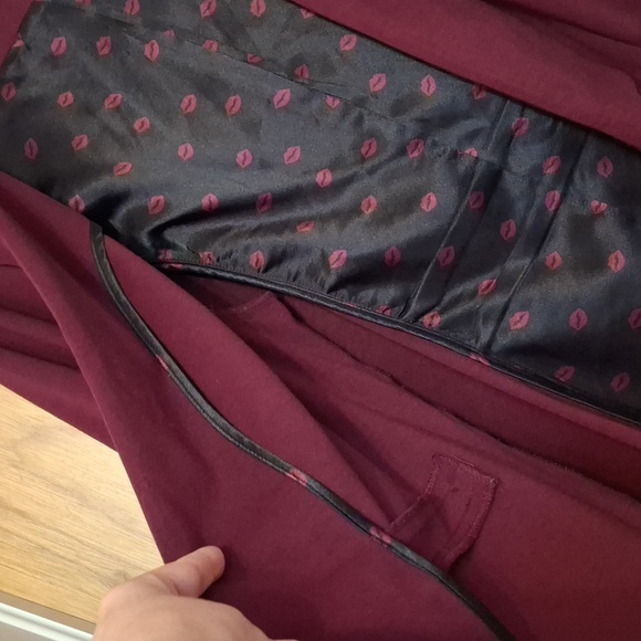 Torrid Maroon Blazer - Picture 5 of 10